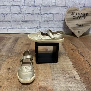 Elephantito
Girl's Metallic Leather Mary Jane Sneakers, Kids size 12 EU 29